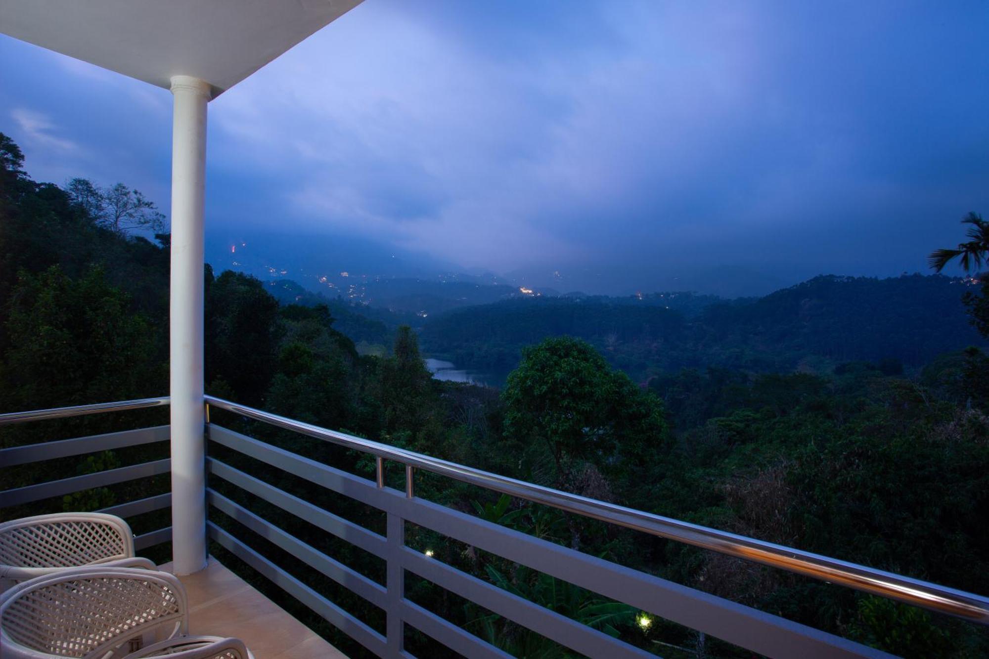 Bell Vedera Resort Munnar Buitenkant foto