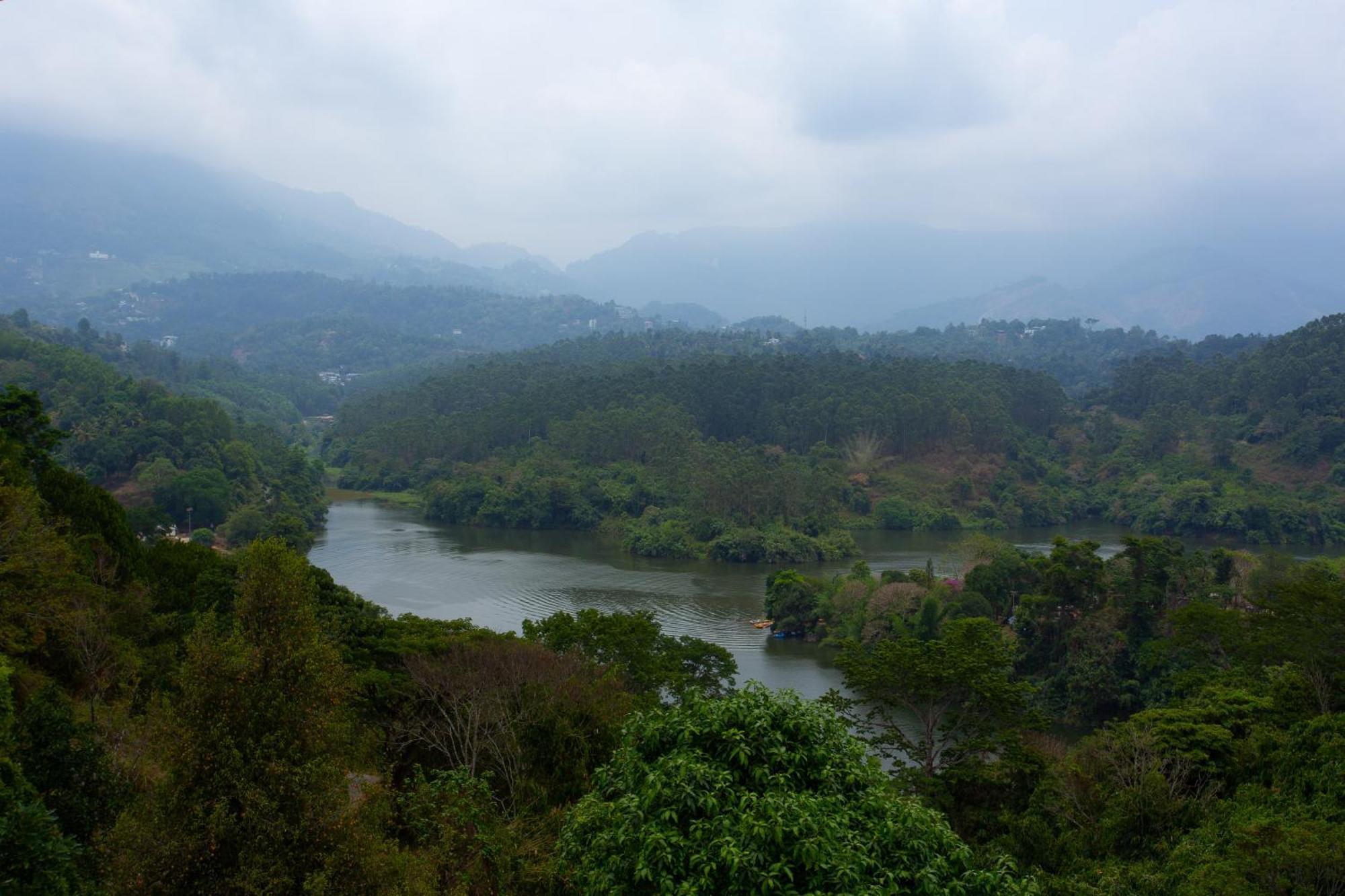 Bell Vedera Resort Munnar Buitenkant foto